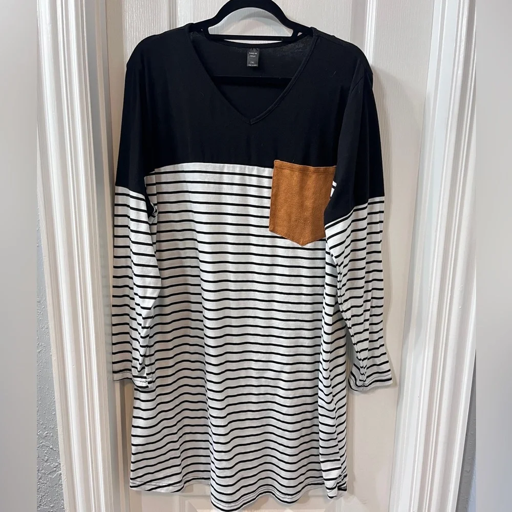 Elbow patch tunic - Picture 2 of 3